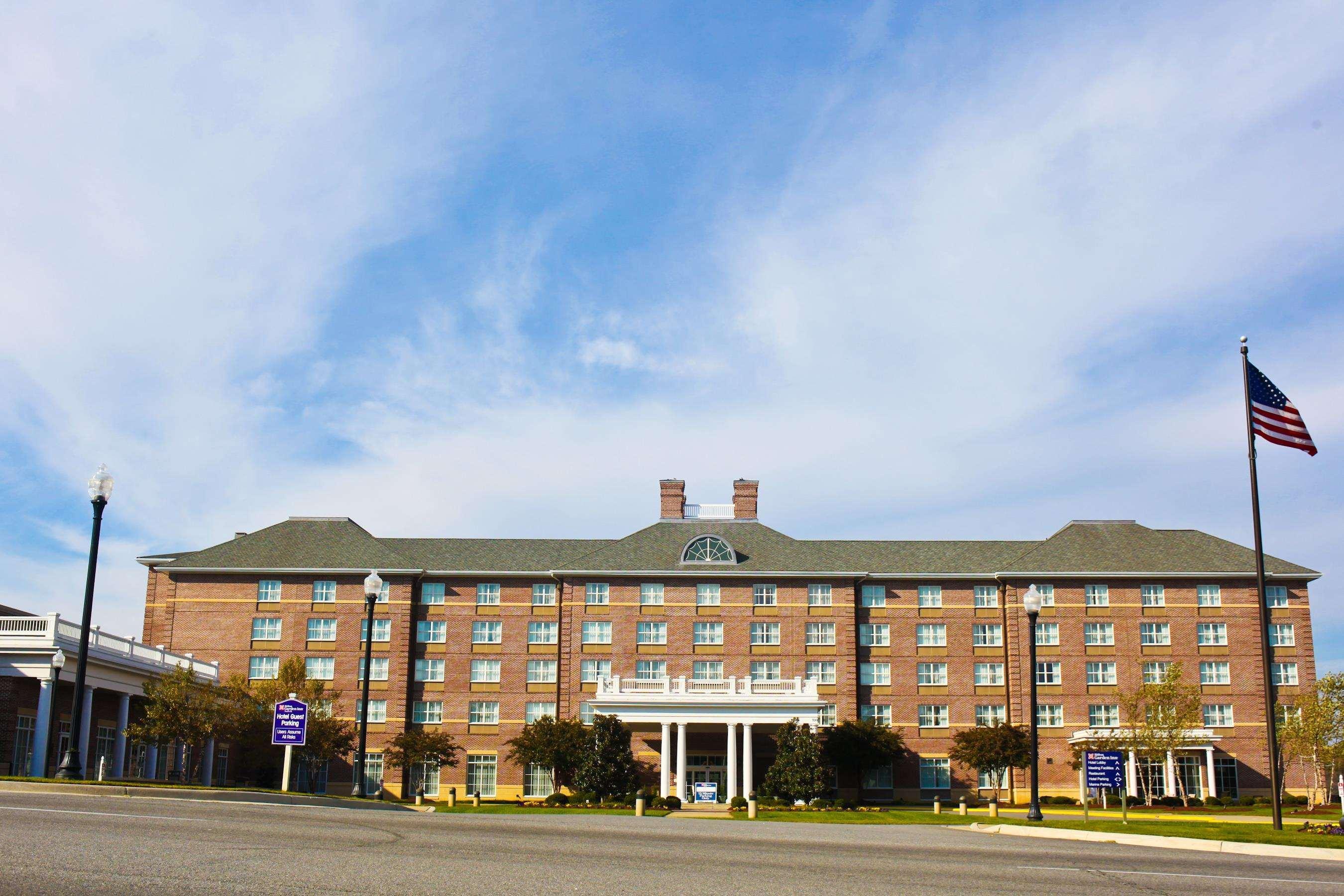 Hilton Garden Inn Suffolk Riverfront Exterior photo