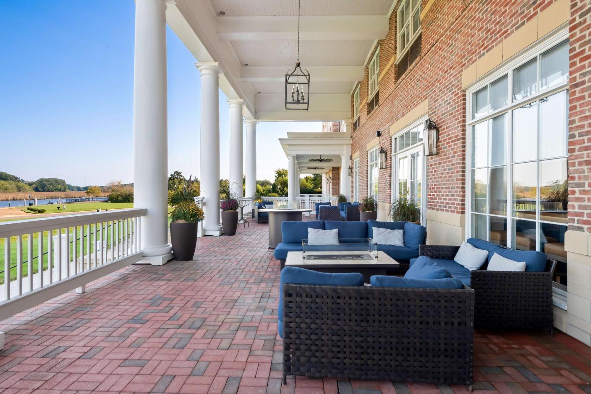 Hilton Garden Inn Suffolk Riverfront Exterior photo